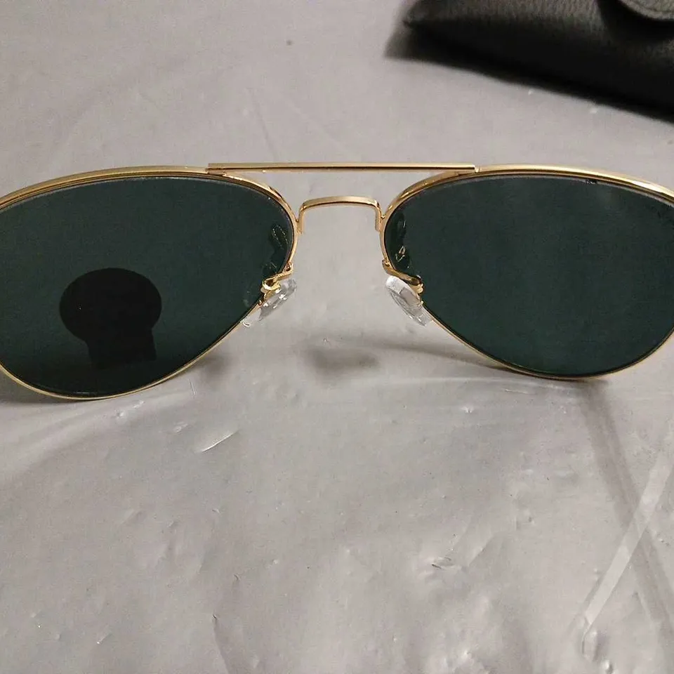 BOXED PAIR OF RAY BAN GLASSES WITH G-15 LENS IN CASE