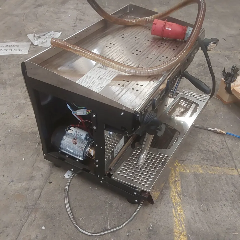 RANCILIO CLASSE 7 COMMERCIAL 2 GROUP COFFEE MACHINE