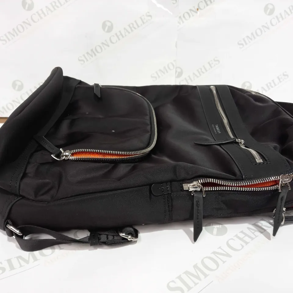 TARGUS CALIFORNIA BAGPACK 