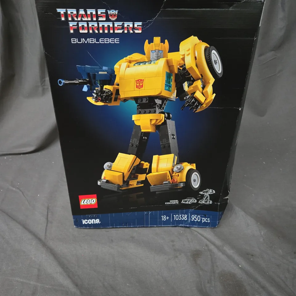 BOXED LEGO TRANSFORMERS BUMBLEBEE SET - 10338 RRP £79.99