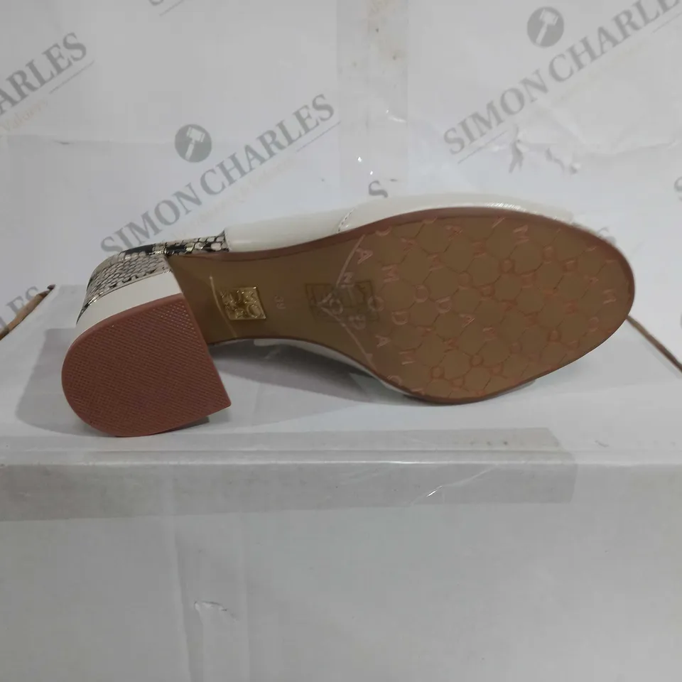 MODA IN PELLE WEDGE HEEL SHOE SIZE 6