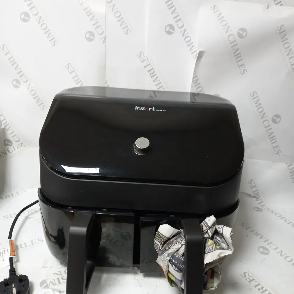 INSTANT VORTEX 8 IN 1 DUAL AIR FRYER 