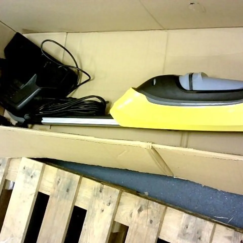 KÄRCHER FC5 HARD FLOOR CLEANER