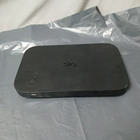 SKY TV SET-TOP BOX (BLACK) – SKY BRANDED RECEIVER