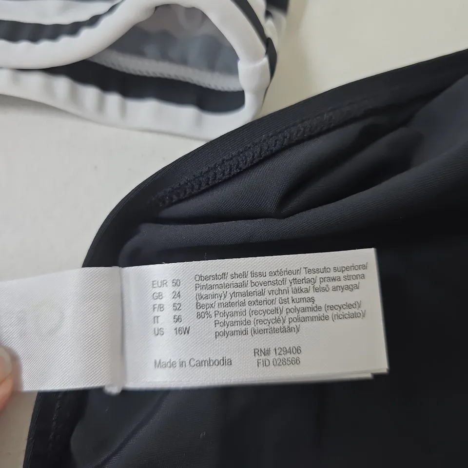 BONPRIX 2 PIECE SWIMMING SET BLACK AND WHITE SIZE 24