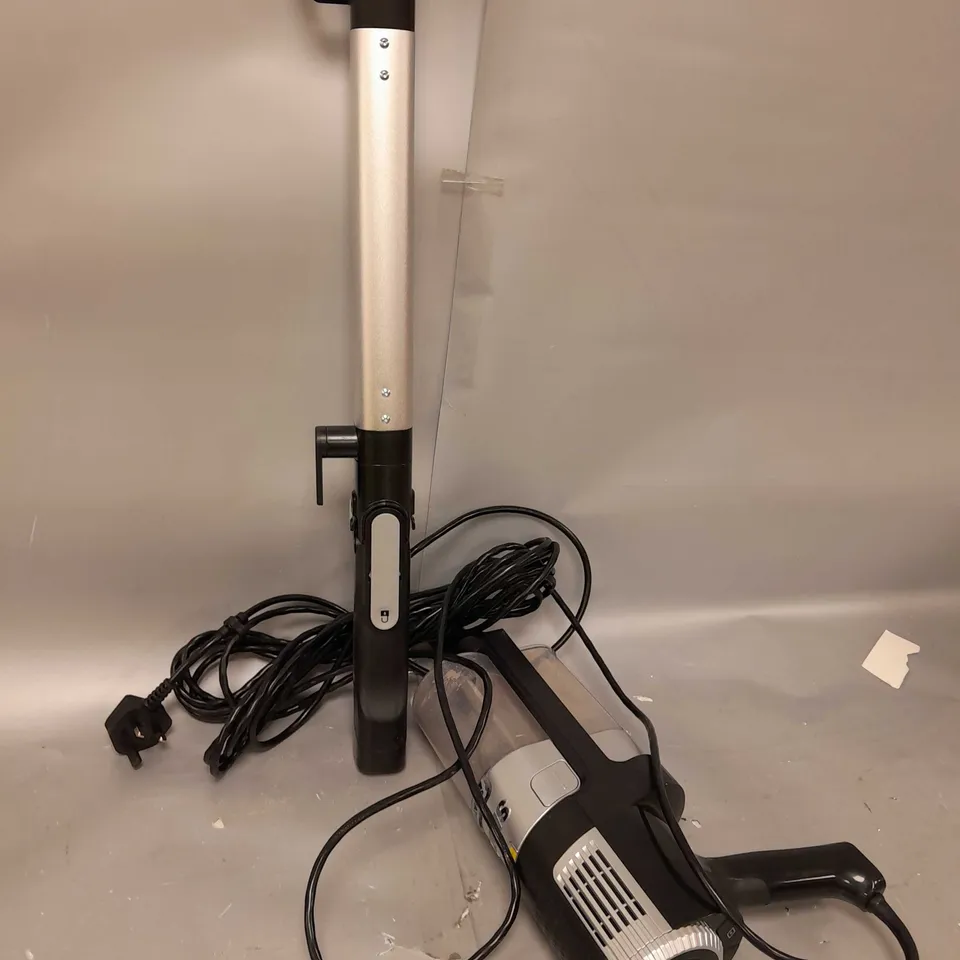 BOXED SHARK CORDED VACUUM CLEANER