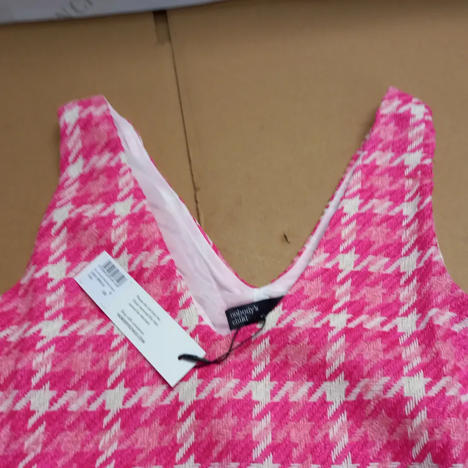 NOBODYS CHILD BILLIE PINNY IN PINK/WHITE - 8