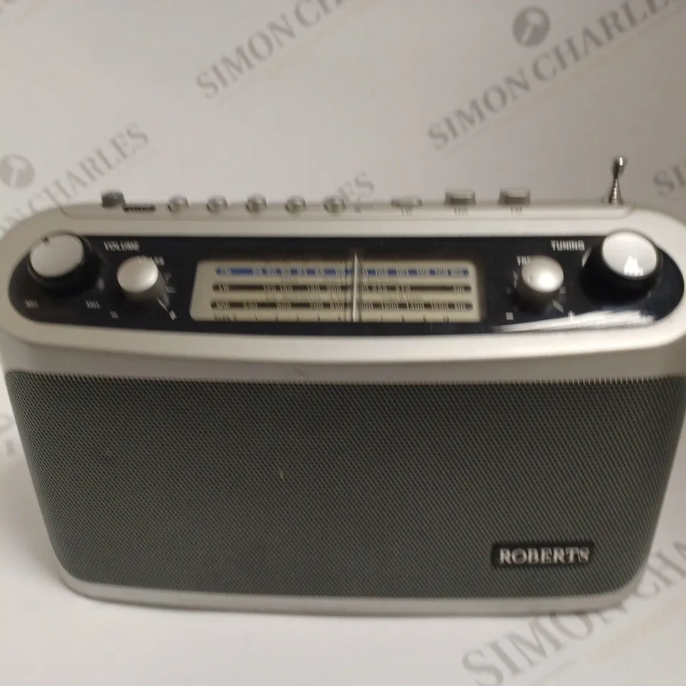 UNBOXED ROBERTS R9928 RADIO