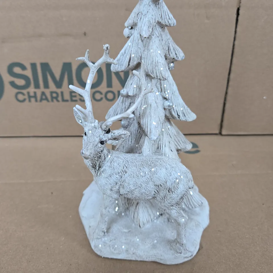 GISELA GRAHAM CHRISTMAS THEMED ORNAMENT 