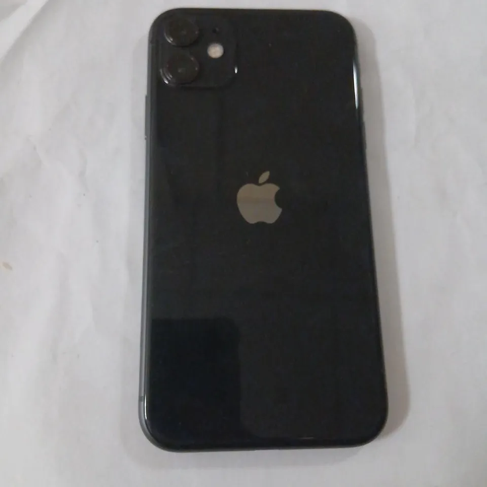 APPLE IPHONE 11 – BLACK – 64GB (MHDA3B/A)