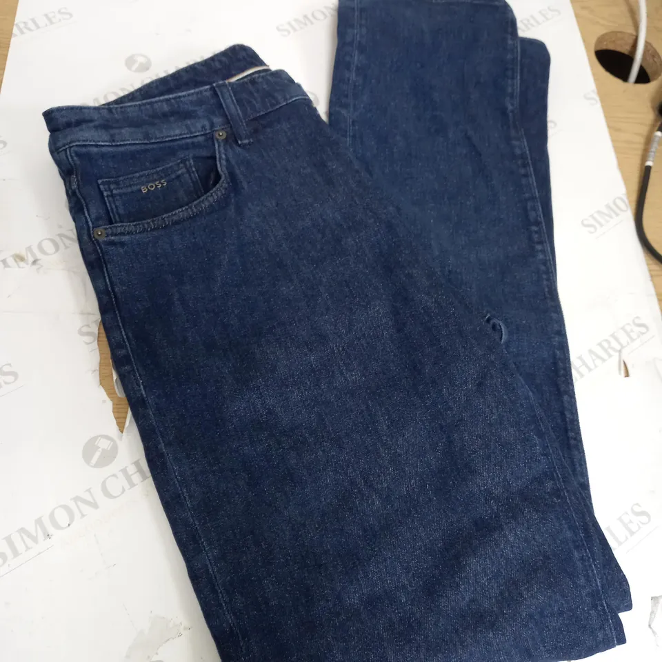 HUGO BOSS DENIM JEANS SIZE 34/34 