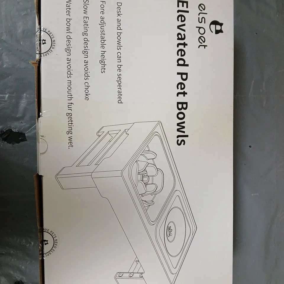 ELEVATED PET BOWL STAND WITH TWO STAINLESS STEEL BOWLS