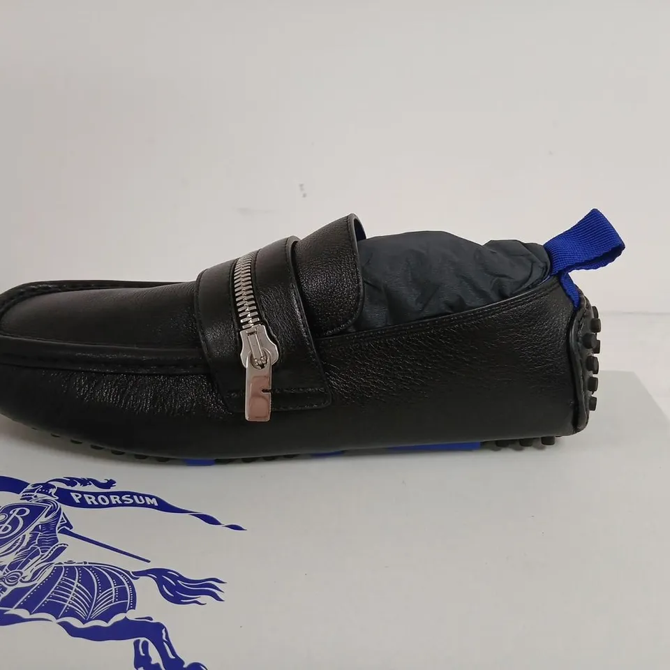 BURBERRY LEATHER SLIP-ON SHOES WITH RUBBER SOLE – UK 6.5 (EU 40.5)