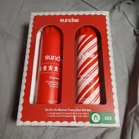 SUNDAE HO HO HO SHOWER FOAM DUO GIFT SET – GINGERBREAD & CANDY CANE 265ML EACH (2X265ML)
