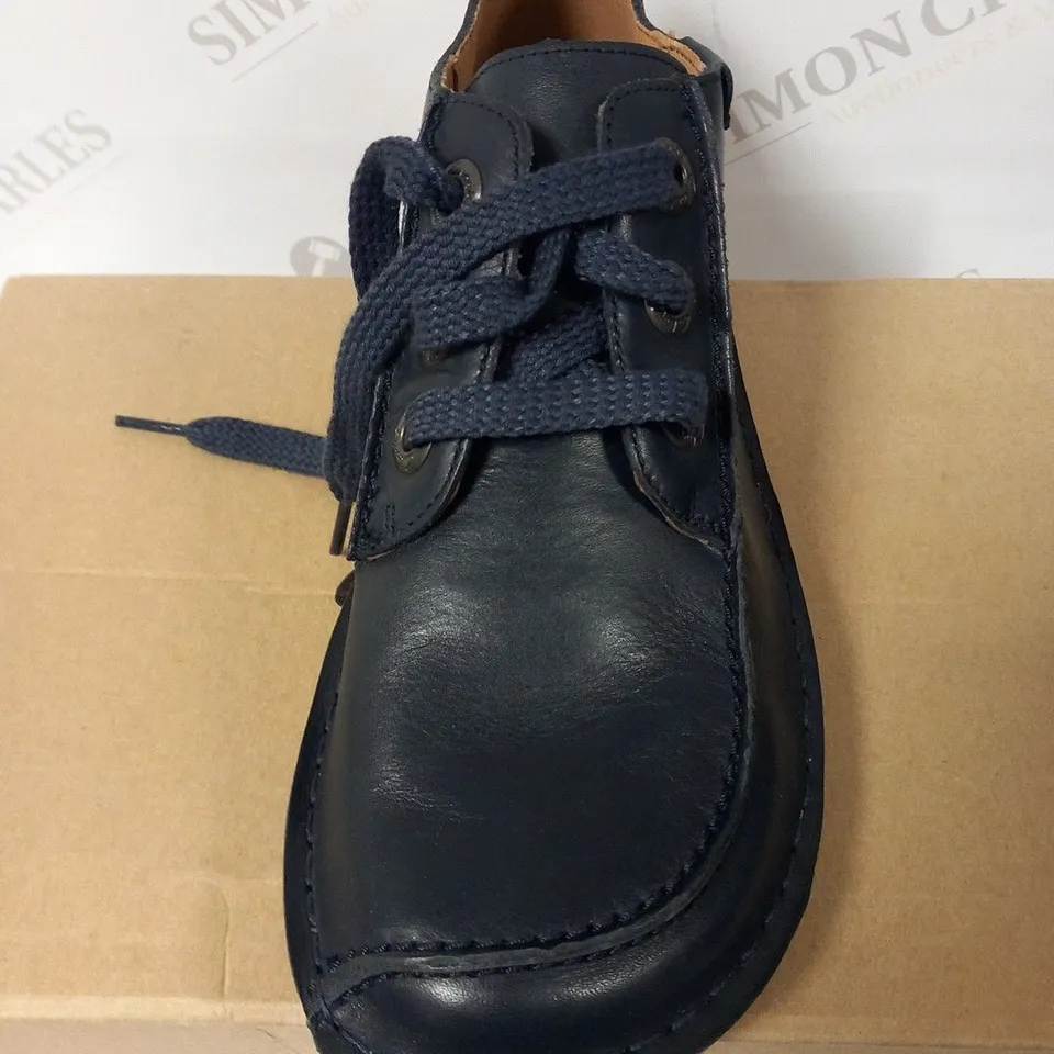BOXED CLARKS FUNNY DREAM NAVY LEATHER SIZE 7