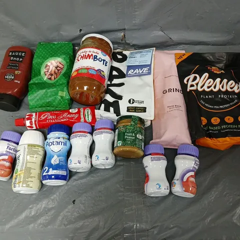 APPROXIMATELY 12 ASSORTED FOOD & DRINK ITEMS TO INCLUDE - SAUCE SHOP KETCHUP, RAVE COFFEE, AND GRIND COFFEE - ETC.