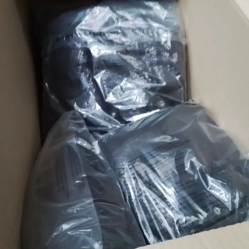 BOXED BRAND NEW APPROXIMATELY 13 SIMPLY BE SEQUIN TOP BLACK SIZE 22