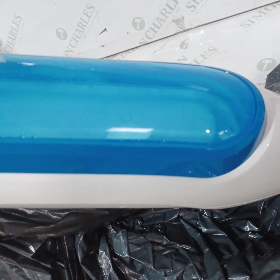 SHARK KLIK AND FLIP STEAM MOP 