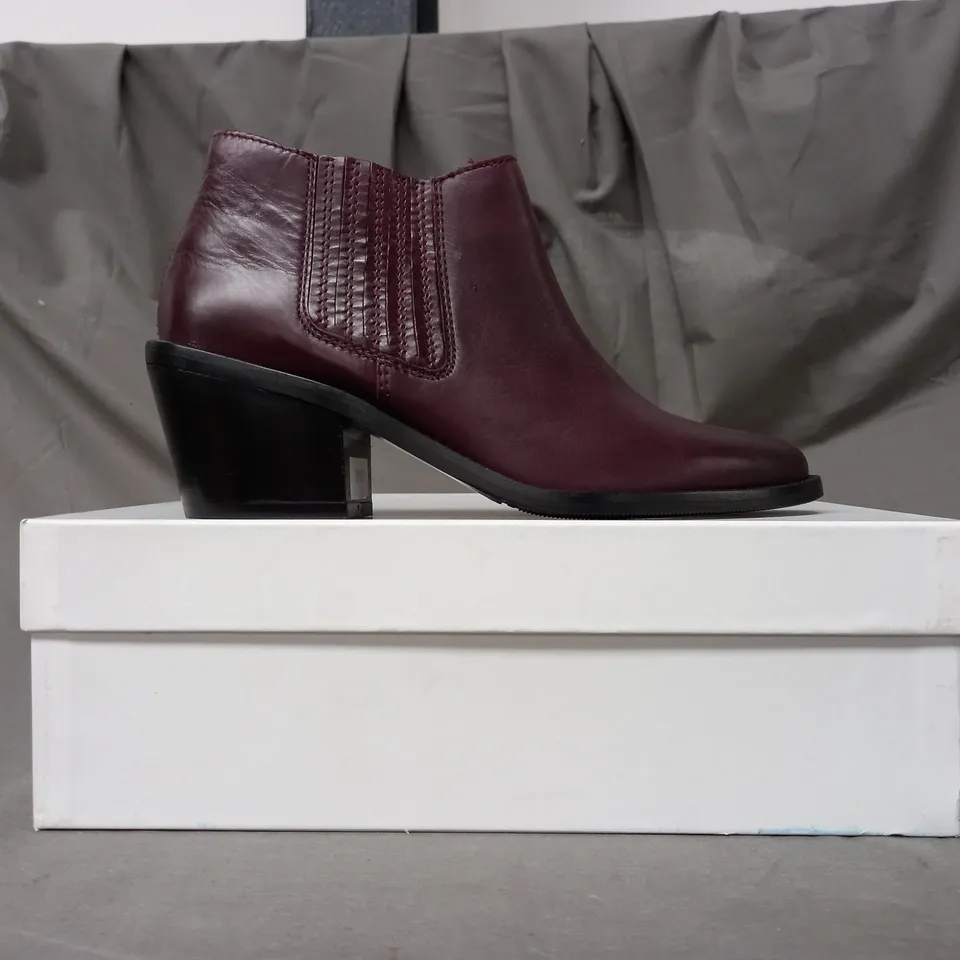 BOXED PAIR OF SOLEA EASTWOOD LEATHER ANKLE BOOTS IN WINE EU SIZE 36