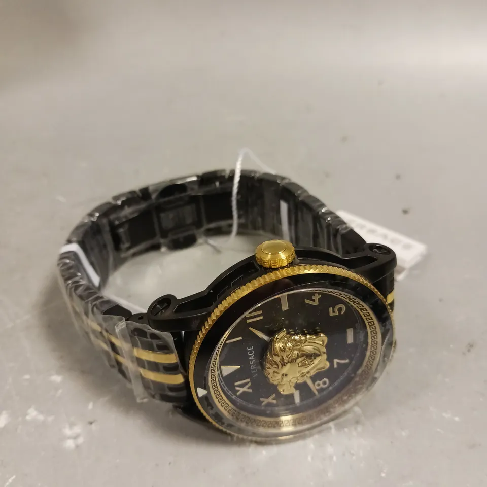 VERSACE 3D MEDUSA DIAL LINK WATCH 