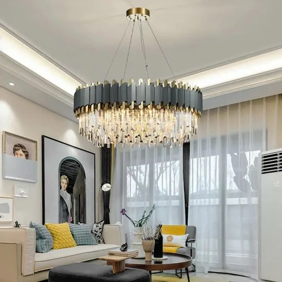 BAGGED MCGRATH 16 - LIGHT CRYSTAL CHANDELIER 