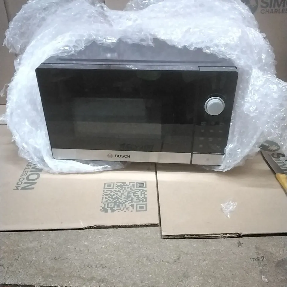 BOSCH FFL023MS2B SERIES 2 SOLO MICROWAVE OVEN IN ST/STEEL 20L 800W