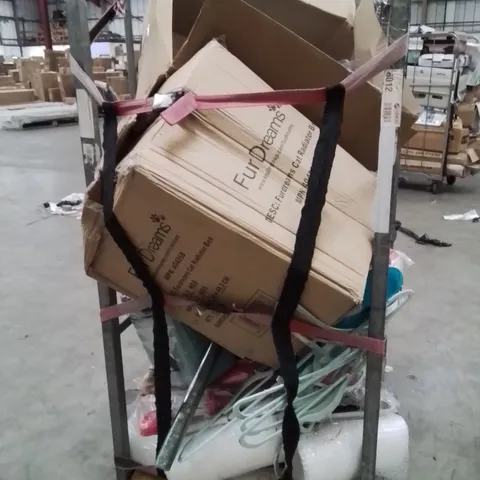 CAGE OF ASSORTED HOUSEHOLD GOODS AND PRODUCTS TO INCLUDE;SOFT CABIN BAG,STUDIO BASKETS,VACUUM CLEANER