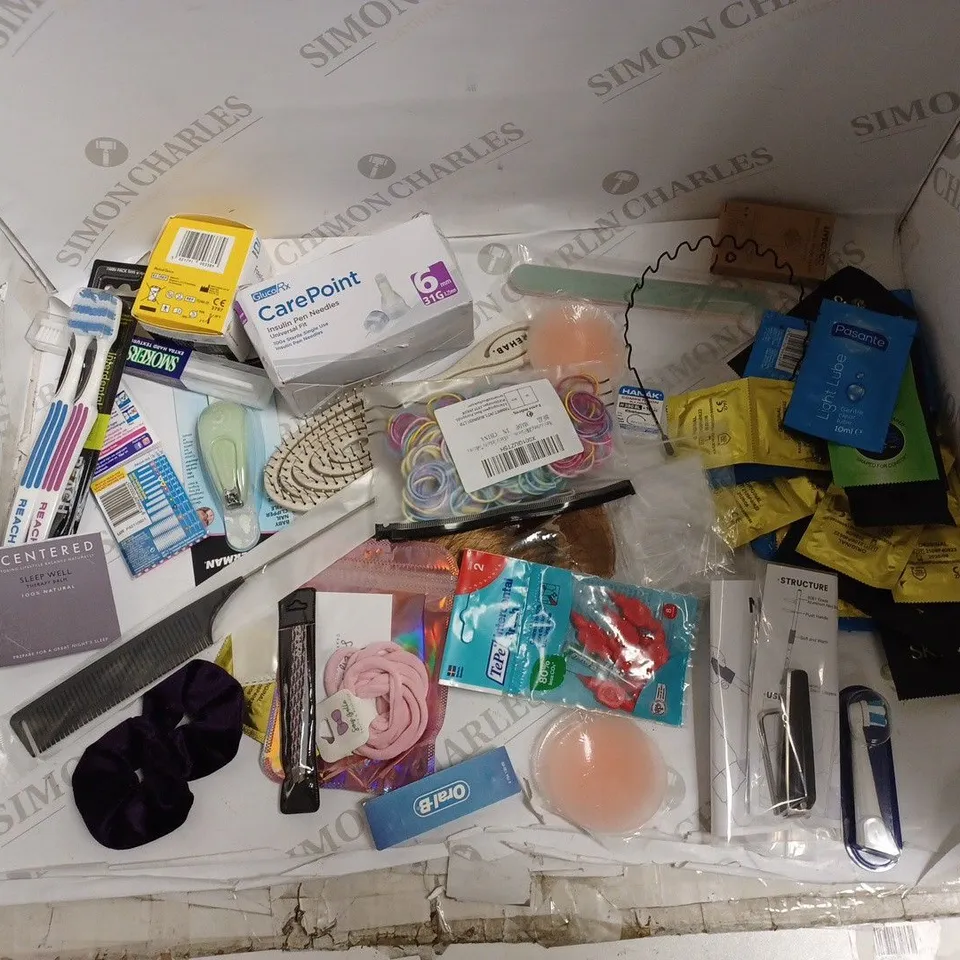 LOT OF APPROX 20 ASSORTED HEALTH AND BEAUTY PRODUCTS 