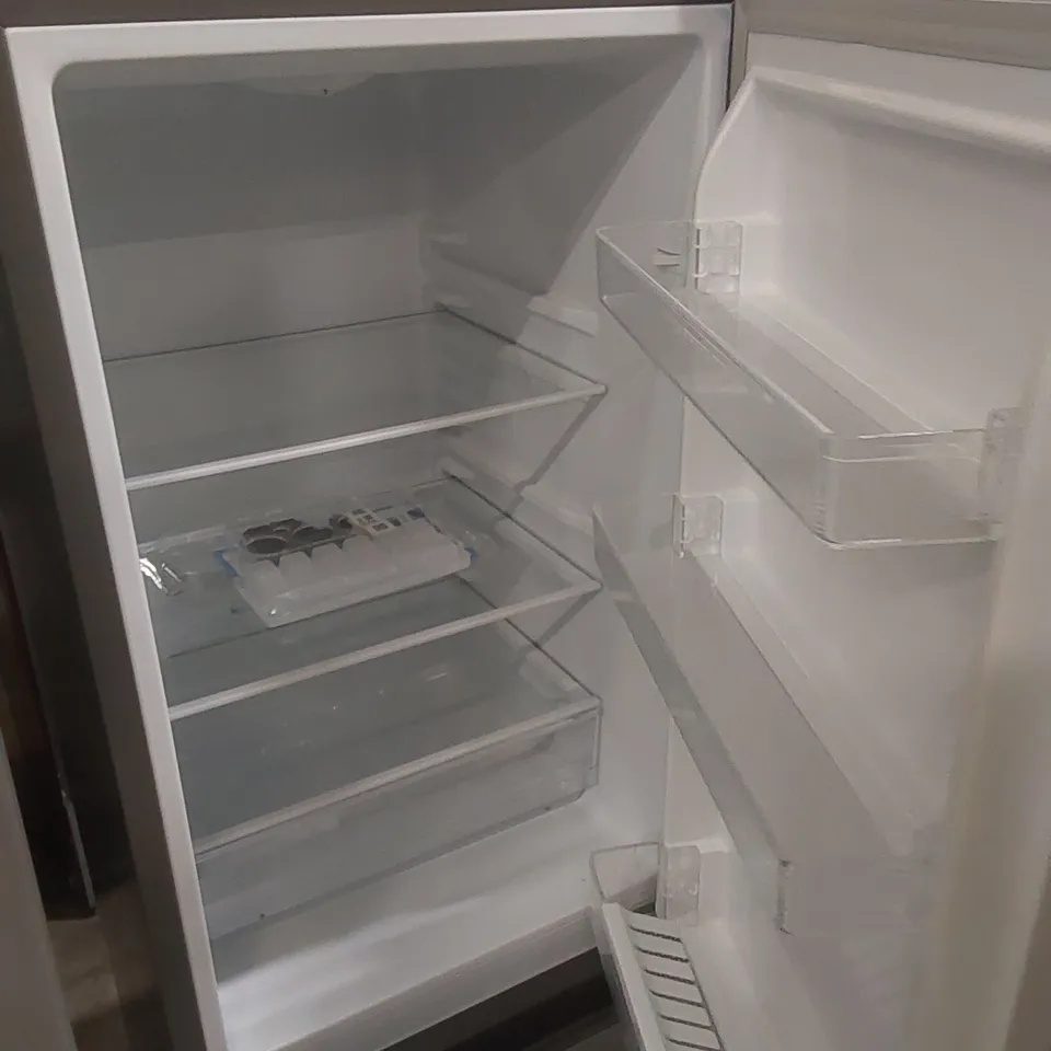 FRIDGEMASTER MC50165ES, 50cm FREESTANDING 60/40 FRIDGE FREEZER SILVER - UNPROCESSED RAW RETURN 