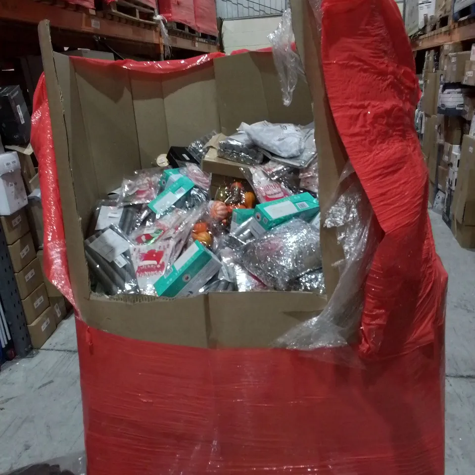 PALLET OF ASSORTED ITEMS TL INCLUDE: METAL SHOULDER BUMPS FREE HANGER, VORFREUDE SPRAY MOP, DRAFT STOPPER, LED METAL LIGHT, 3-IN-1 CAR HOLDRR, SOUNDBAR ETC