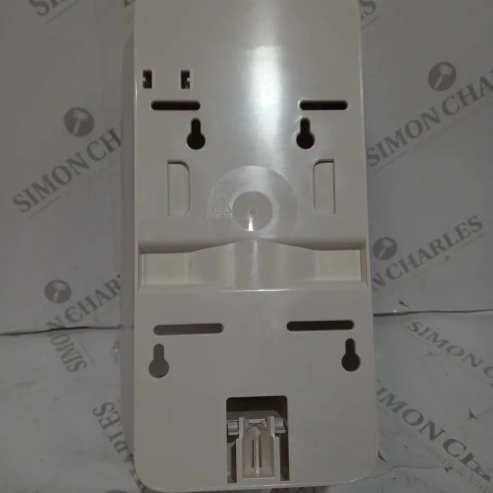 BOXED TORK ELEVATION DISPENSER WIPER ROLL 