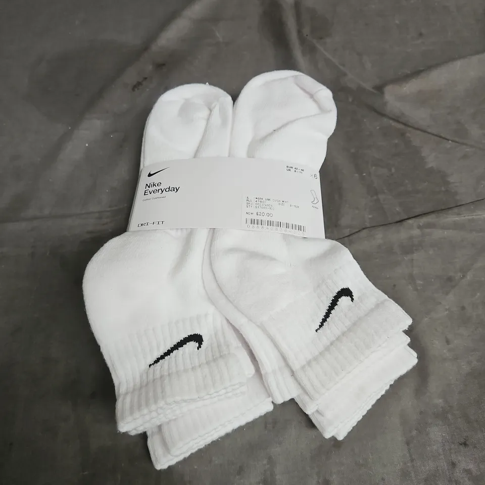 NIKE EVERYDAY 6PACK ANKLE SOCKS IN WHITE SIZE 8-11
