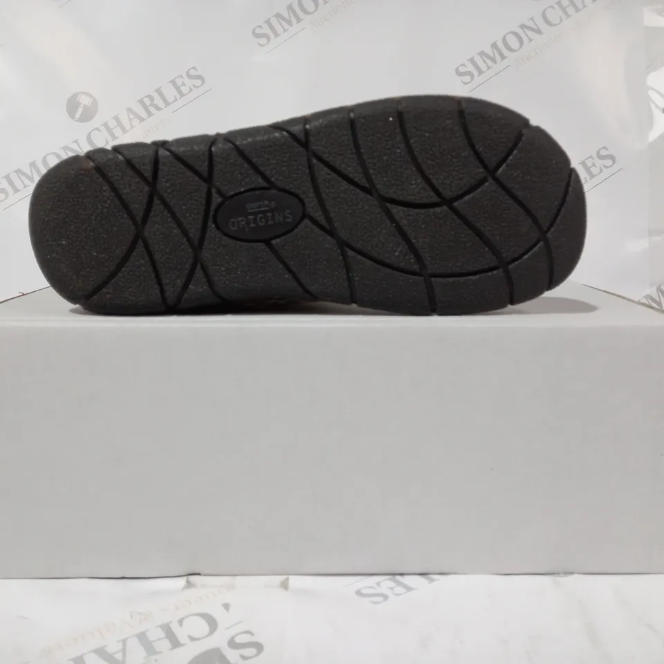 BOXED PAIR OF EARTH ORIGINS EMMALYN BEIGE BOOTIES - SIZE 5