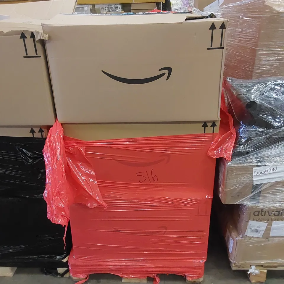 PALLET CONTAINING ASSORTED HOUSEHOLD PRODUCTS. INCLUDES WATER BOTTLES, CLOTHES, STICKERS, MEMORABILIA ETC