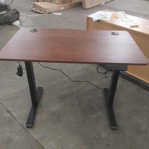 DESIGNER ELECTRIC HEIGHT ADJUSTABLE DESK