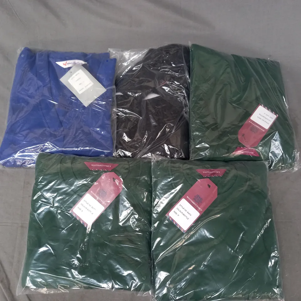 BOX OF APPROXIMATELY 50 ASSORTED SCHOOL SWEATERS IN VARIOUS COLOURS AND SIZES - COLLECTION ONLY
