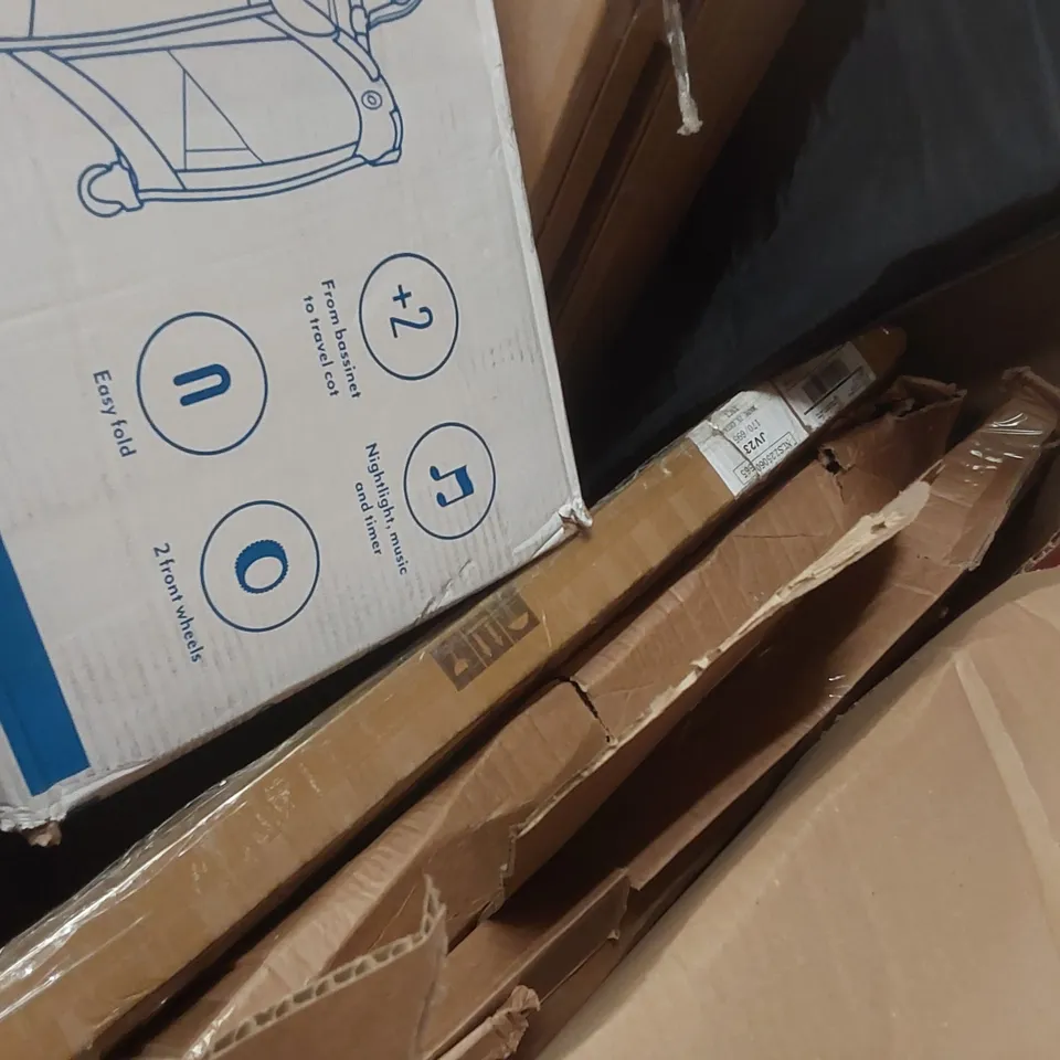 PALLET OF ASSORTED ITEMS INCLUDING: FULL LENGTH MIRRORS, BABY CHANGING TABLE ECT