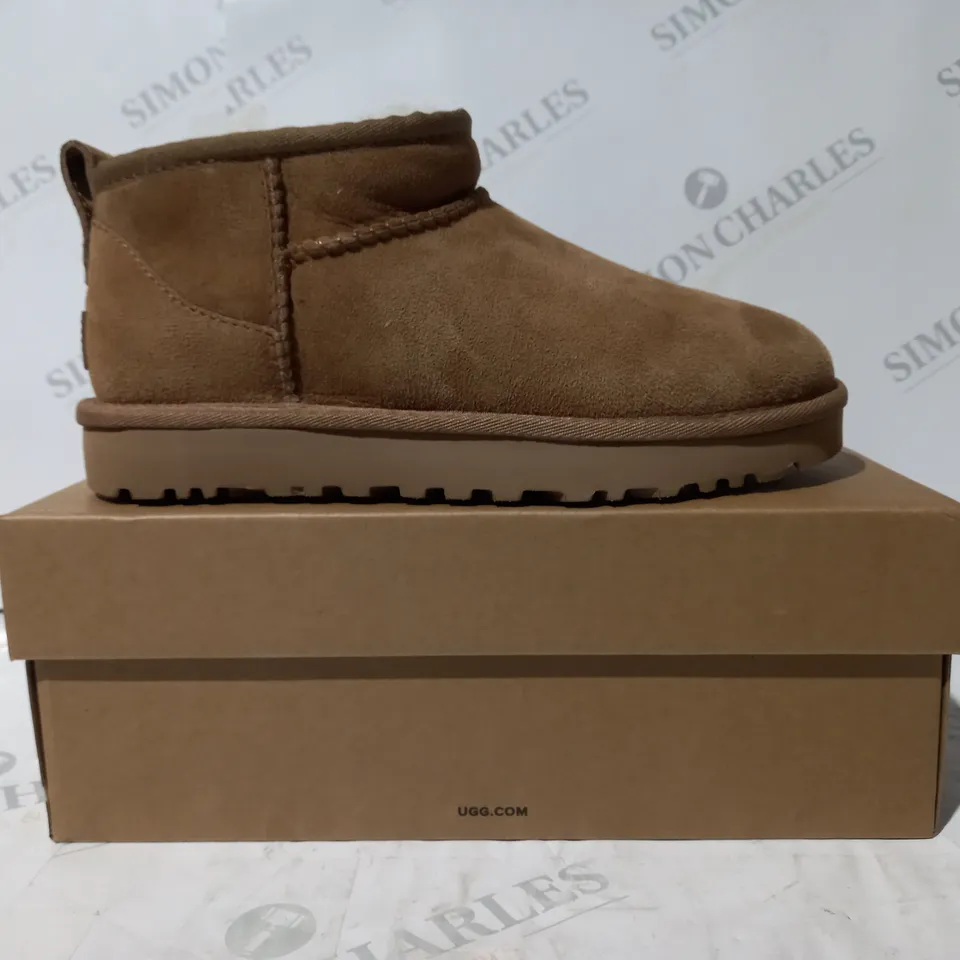 BOXED PAIR OF UGG CLASSIC ULTRA MINI SHOES IN TAN UK SIZE 4