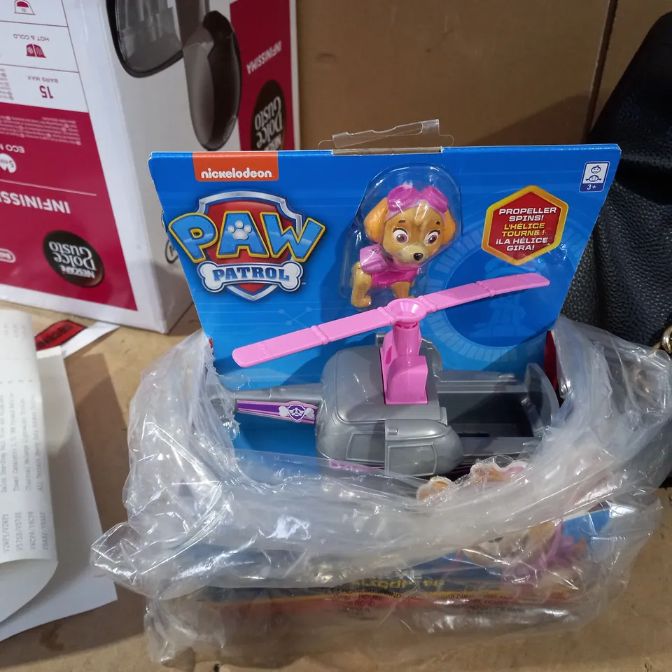 NICKELODEON PAW PATROL VEHICLE WITH PUP- SKYE 