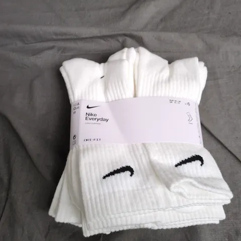 NIKE EVERYDAY CREW SOCKS – WHITE, UK 8-11 (EUR 42-46), PACK OF 6