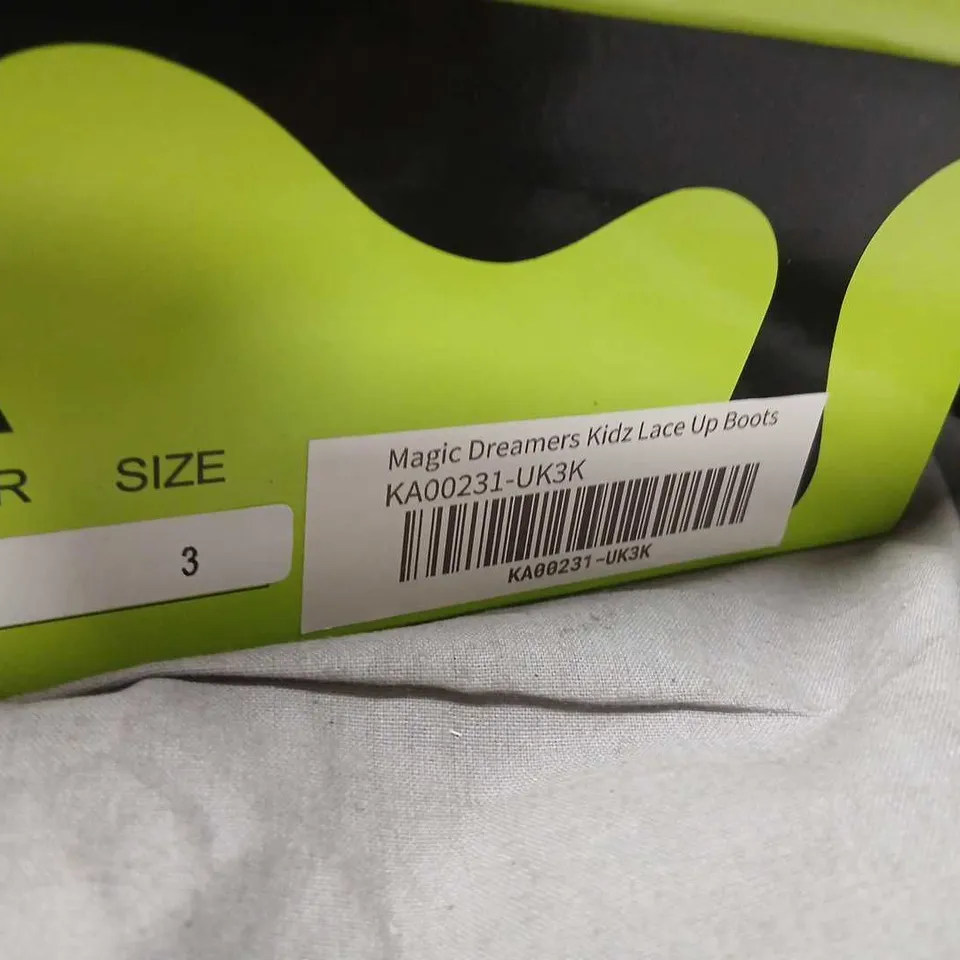 BRAND NEW BOXED KOI KIDZ MAGIC DREAMERS KIDZ LACE UP BOOTS – UK2 (BLACK PU)