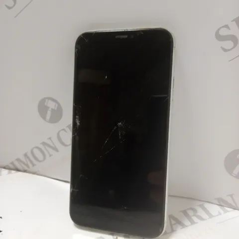 BOXED IPHONE 8 IN WHITE