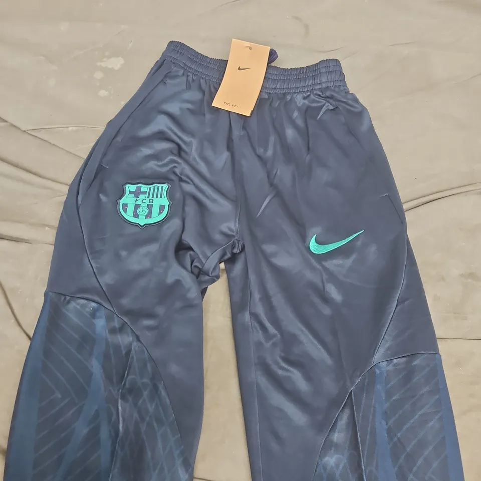NIKE DRI-FIT FC BARCELONA FOOTBALL TRACK PANTS – SIZE 16