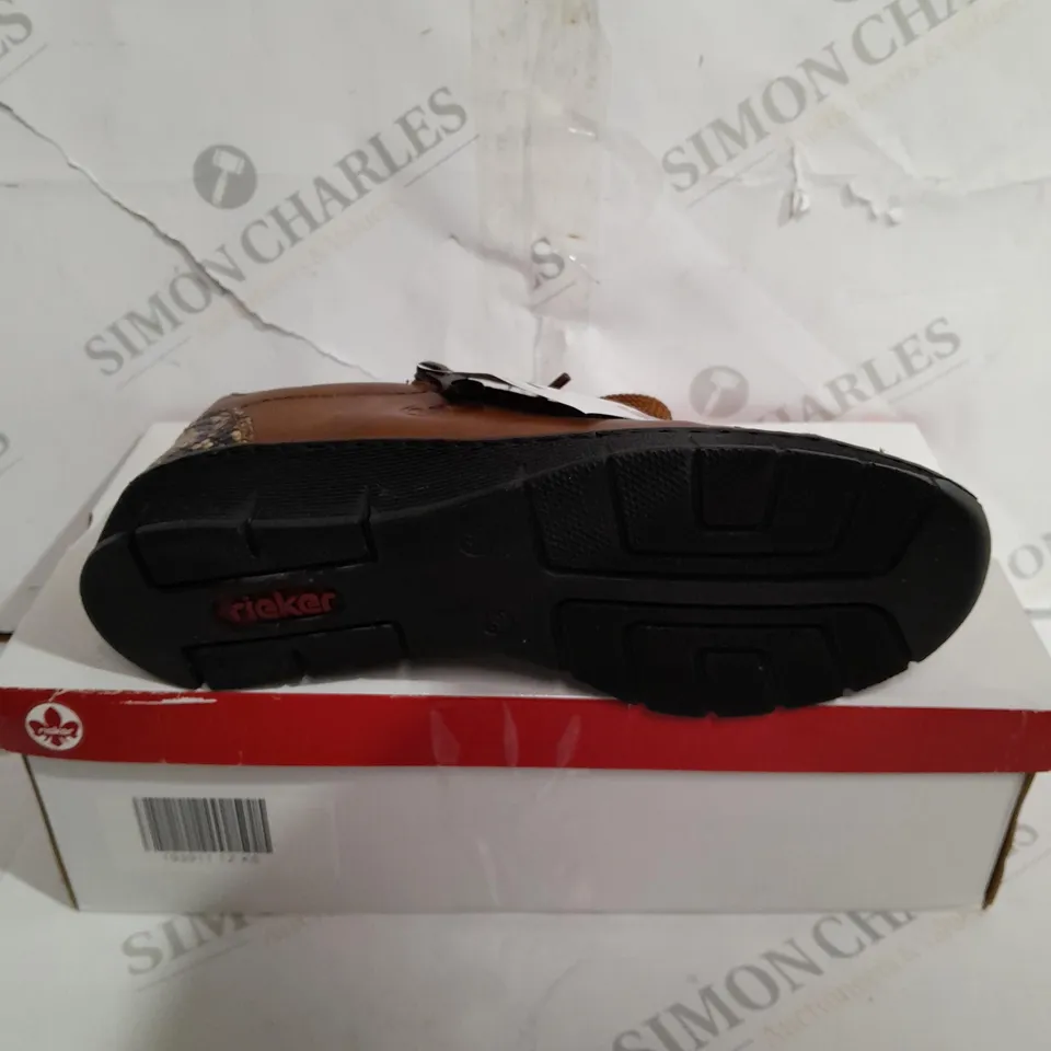 BROWN RIEKER SHOES SIZE 5