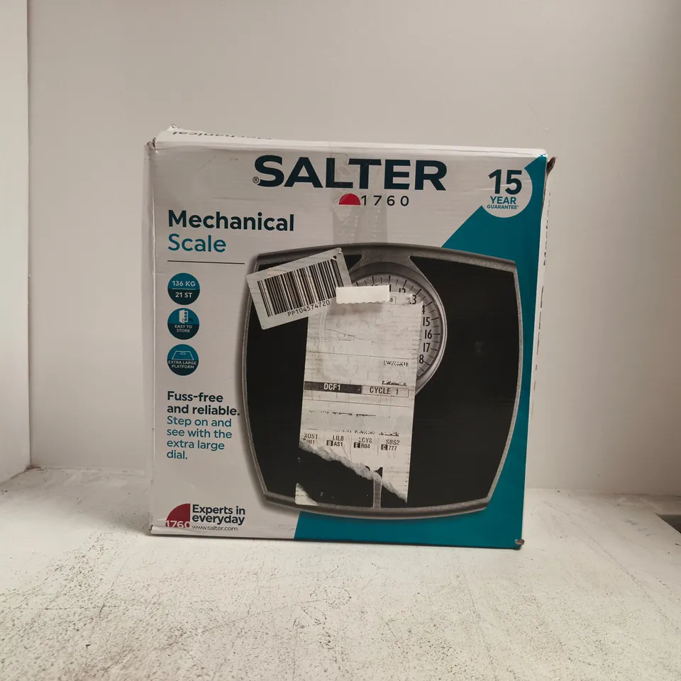 BOXED 1760 MECHANICAL SCALE