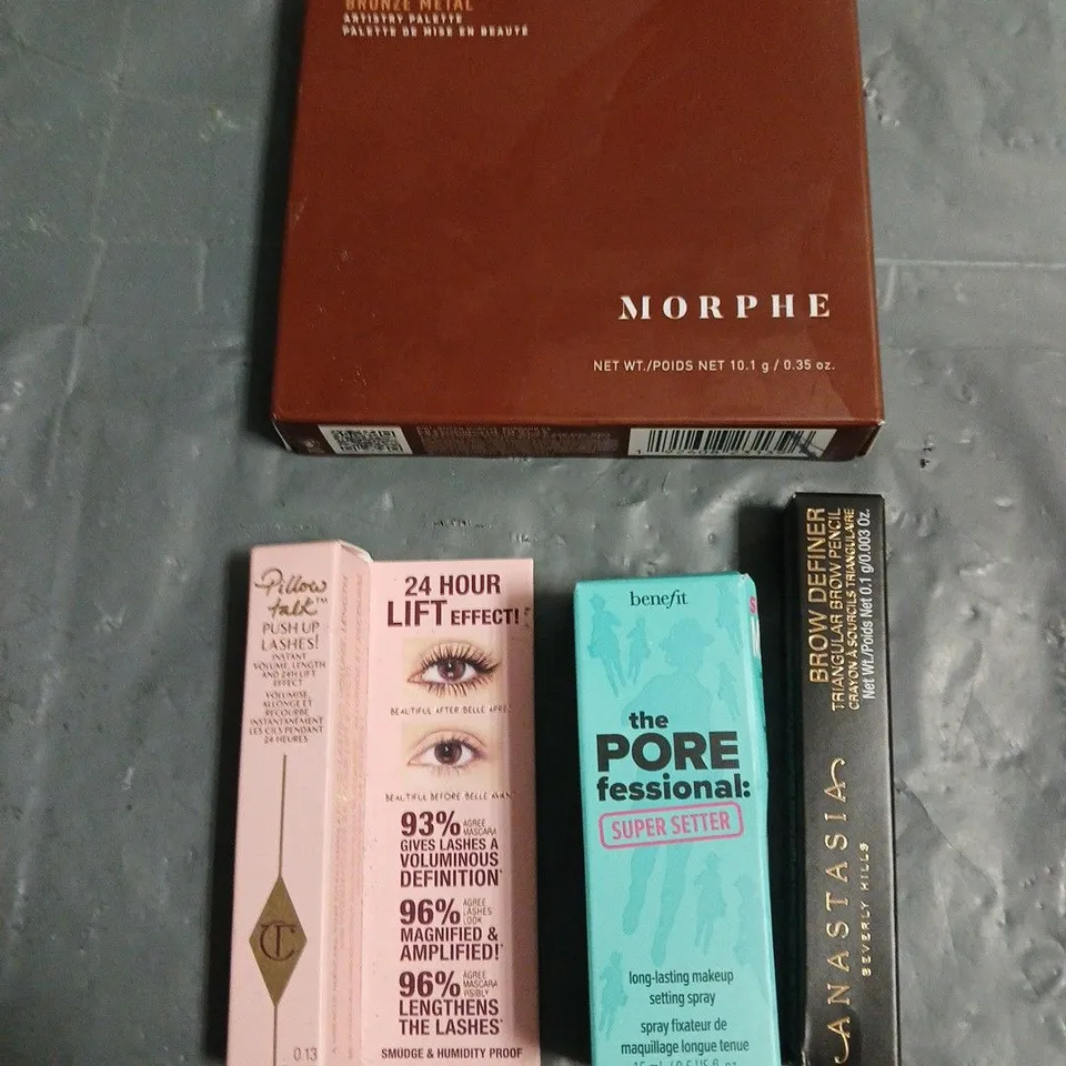 LOT OF 4 ASSORTED COSMETIC PRODUCTS TO INCLUDE BENEFIT SETTING SPRAY, CHARLOTTE TILBURY PILLOW TALK MASCARA, MORPHE 9R BRONZE METAL PALETTE, ETC