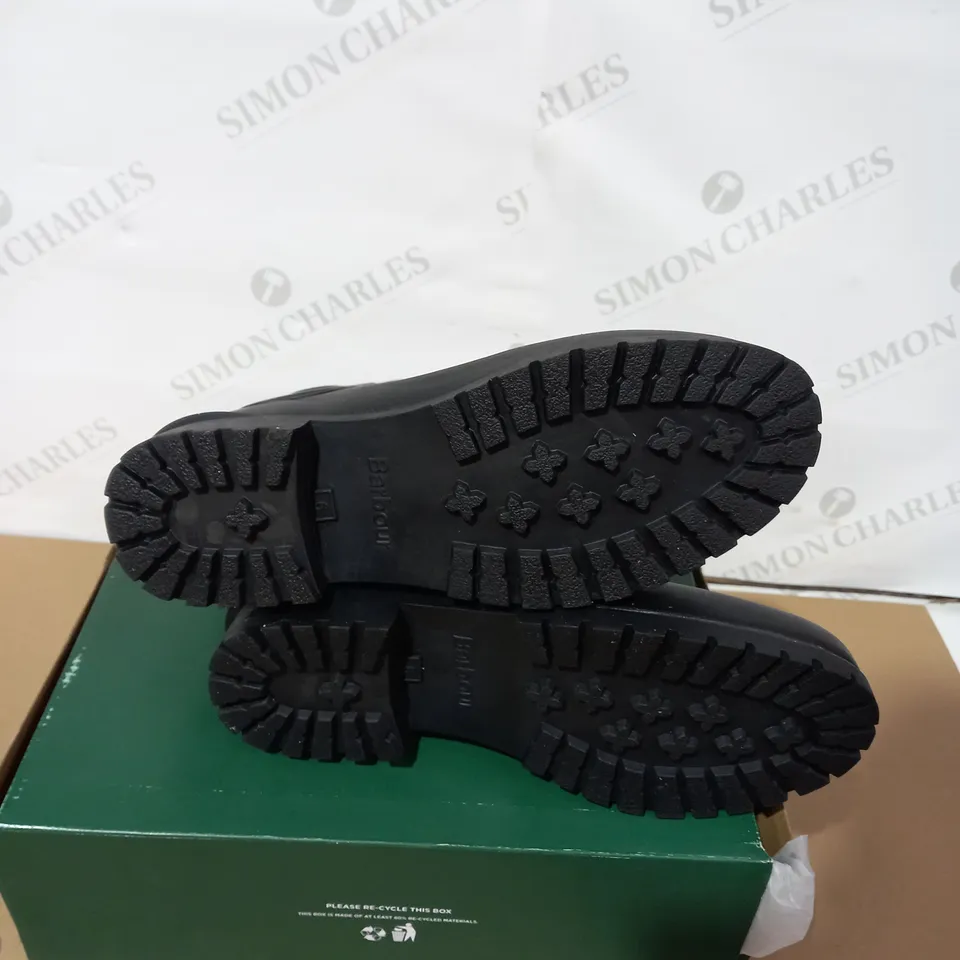 BOXED PAIR OF BARBOUR BLACK BOOTS SIZE6
