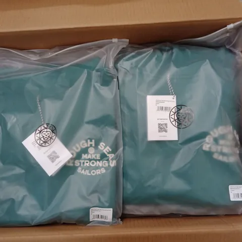 BOX OF APPROXIMATELY 50x BRAND NEW BRASS MONKEY MENS HOODY - GREEN, BMAW24MH03 // SIZE: M