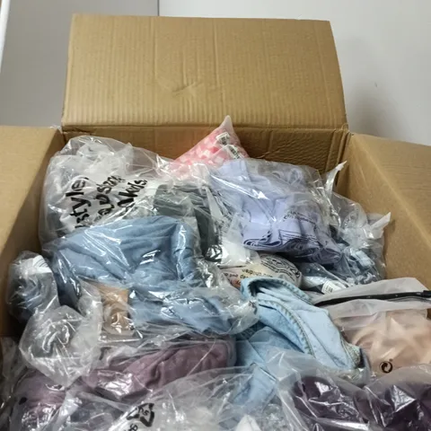 BOX OF APPROXIMATELY 25 ASSORTED CLOTHING ITEMS IN VARIOUS STYLES , COLOURS AND SIZES