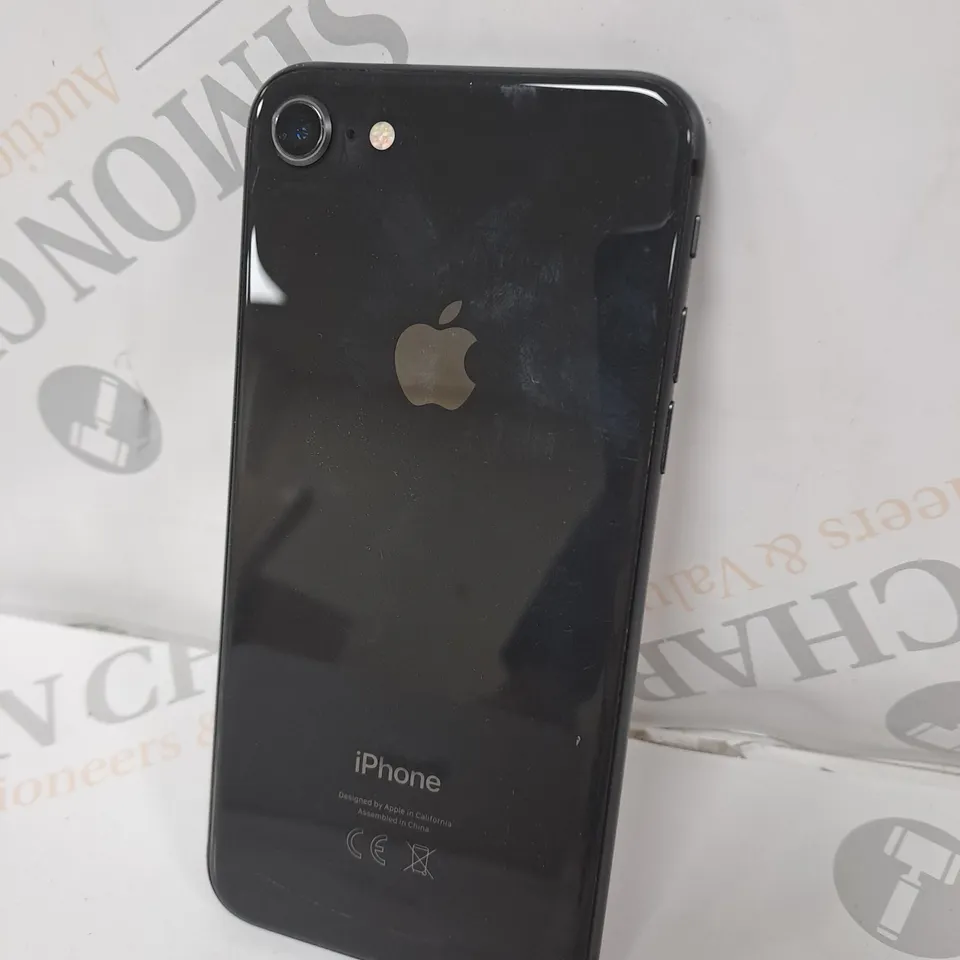 BOXED APPLE IPHONE 8 IN SPACE GREY 